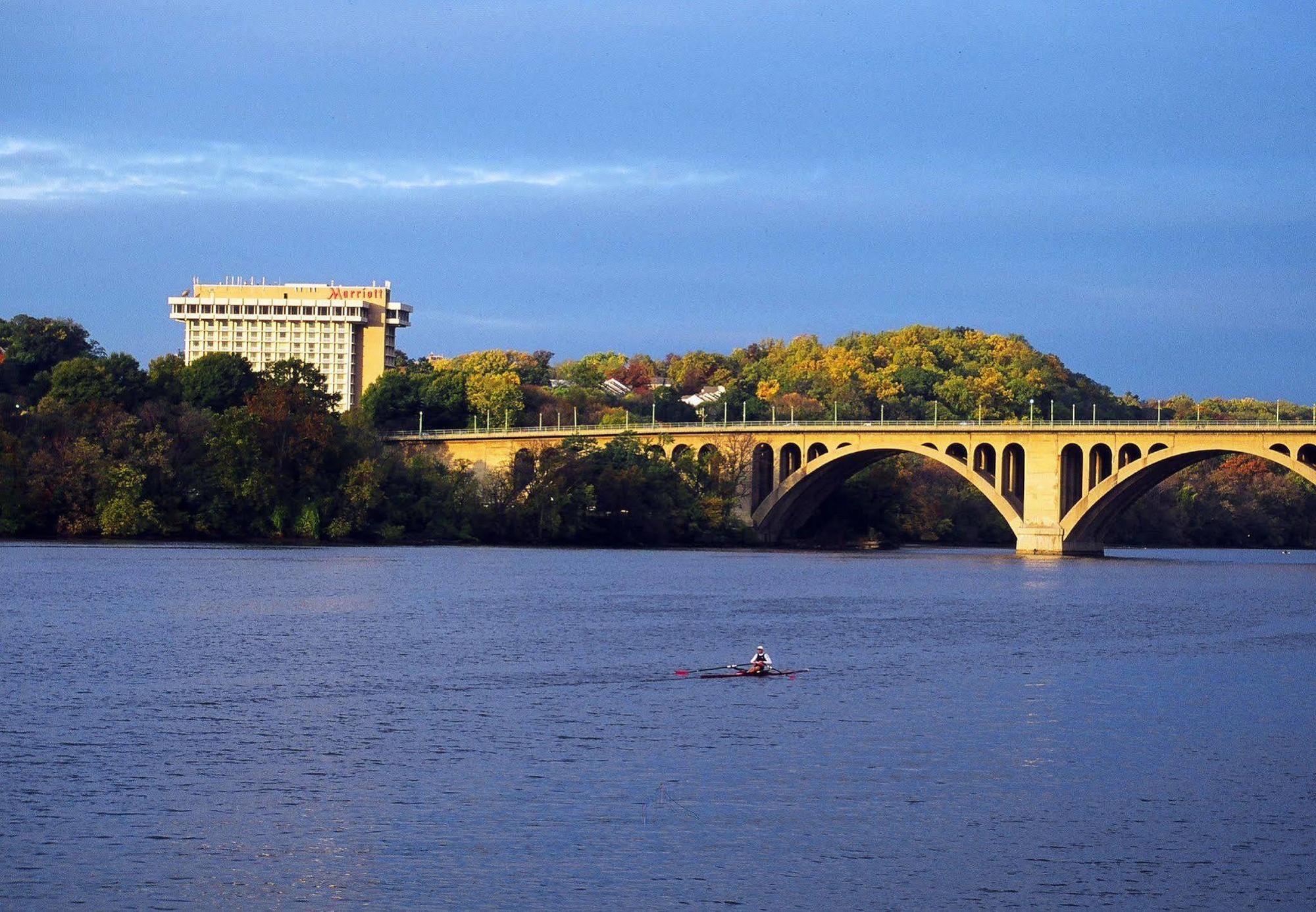Готель Key Bridge Marriott Арлінгтон Екстер'єр фото